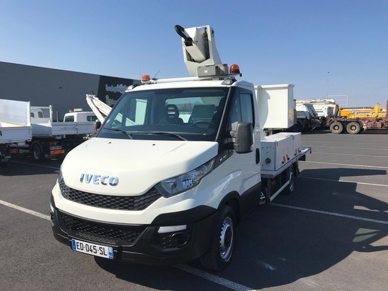 Iveco DAILY 35 S 13 Nacelle