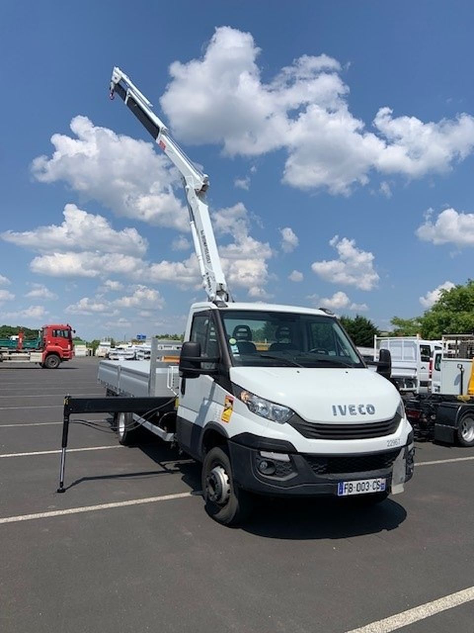 Iveco DAILY 70 C 18 Plateau Grue