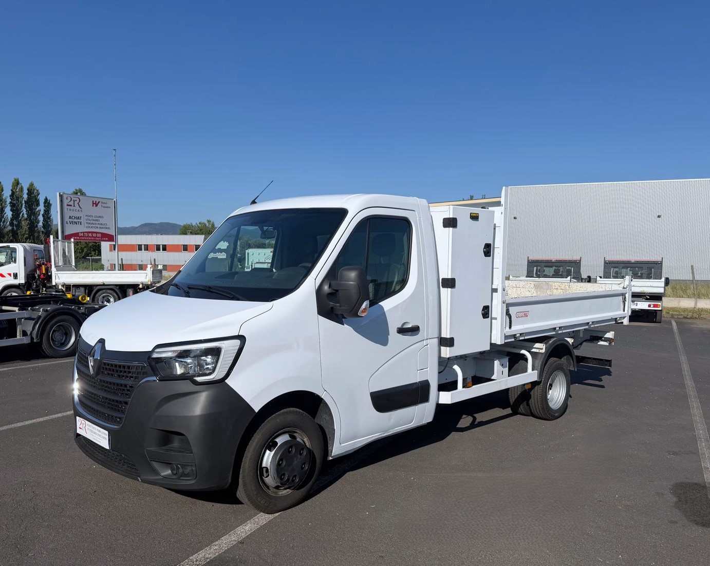 Renault MASTER 145 DCI Benne et Coffre